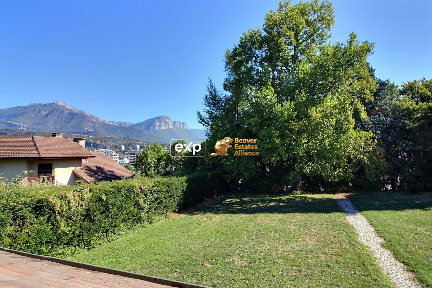 Maison à vendre à Chambéry, 310 m²