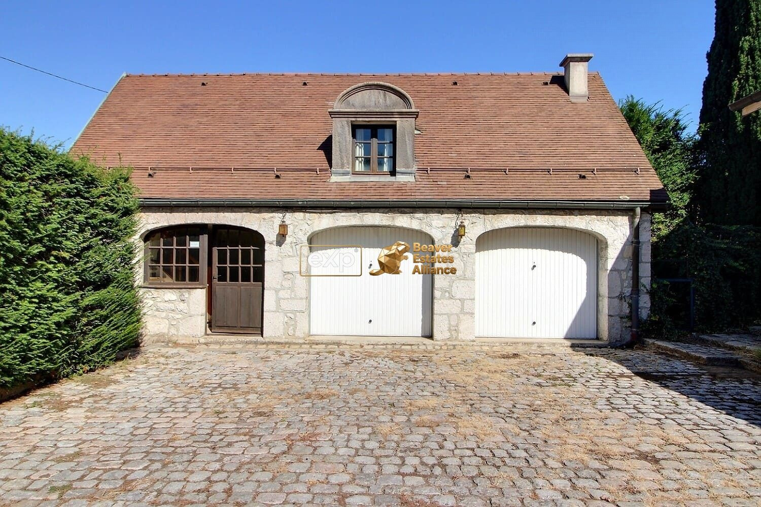 Maison à vendre à Chambéry, 310 m²