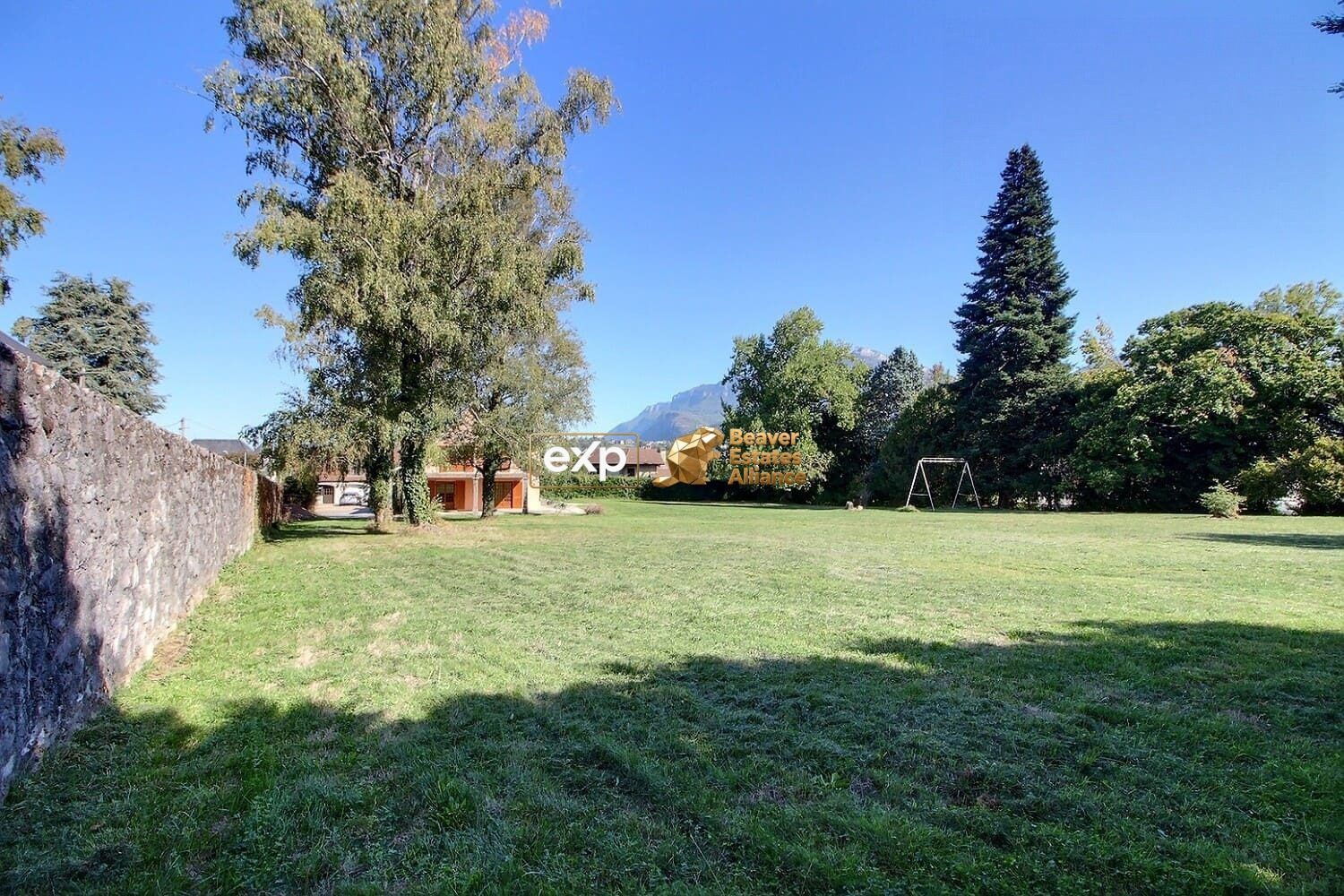 Maison à vendre à Chambéry, 310 m²