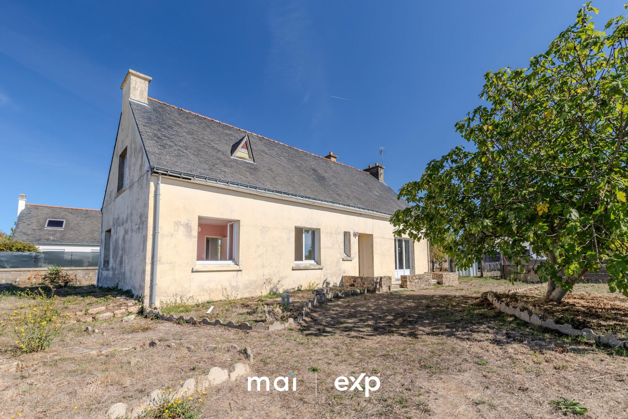 Erdeven, plain-pied à rénover à 3 km de l'océan