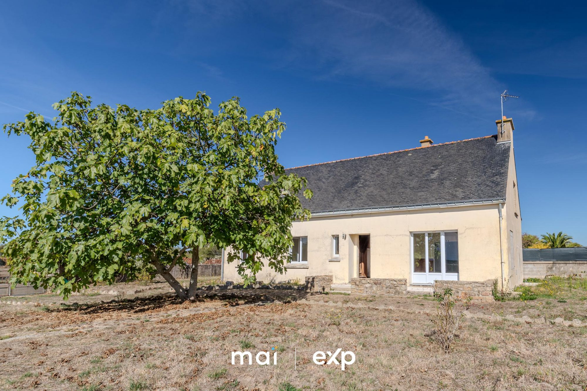 Erdeven, plain-pied à rénover à 3 km de l'océan