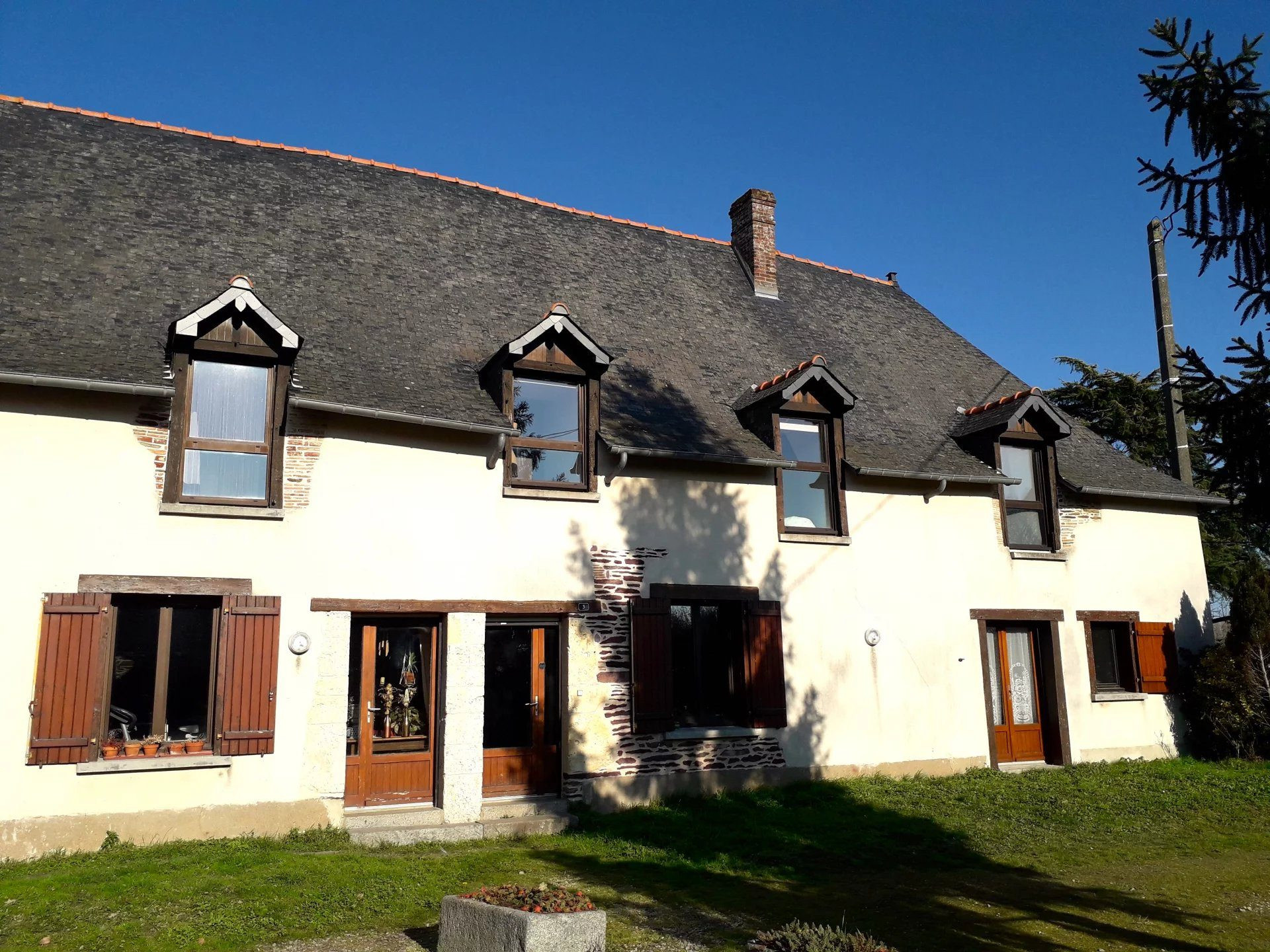 Maison à vendre à Noyal-Châtillon-sur-Seiche, 176 m²