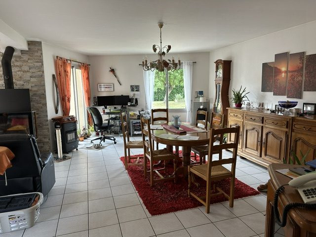 House for sale in Brie, 174 m²