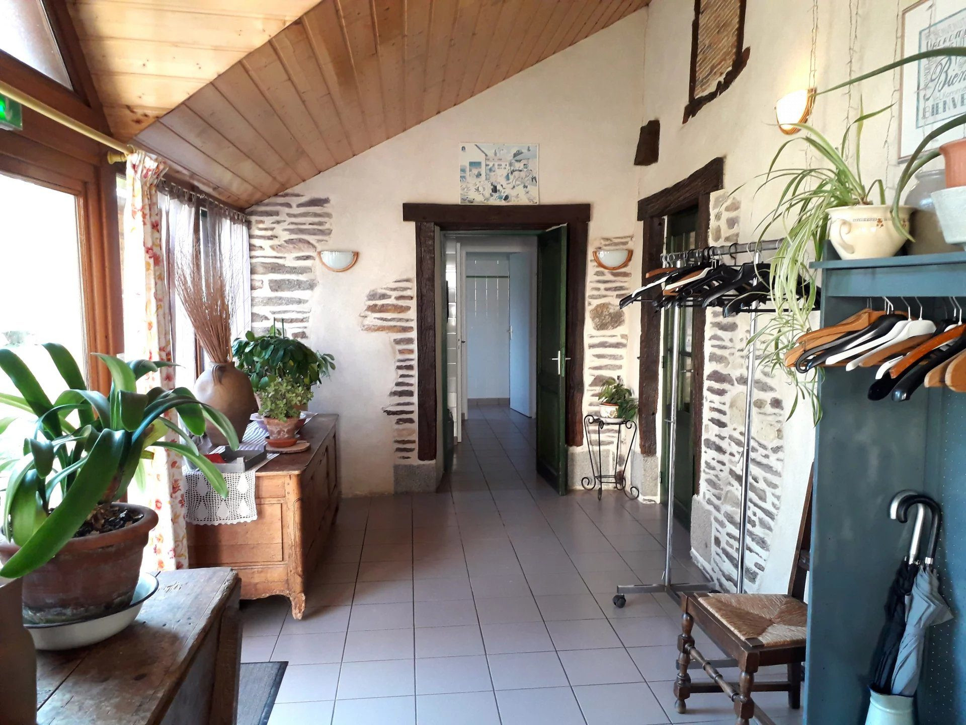 Maison à vendre à Noyal-Châtillon-sur-Seiche, 198 m²