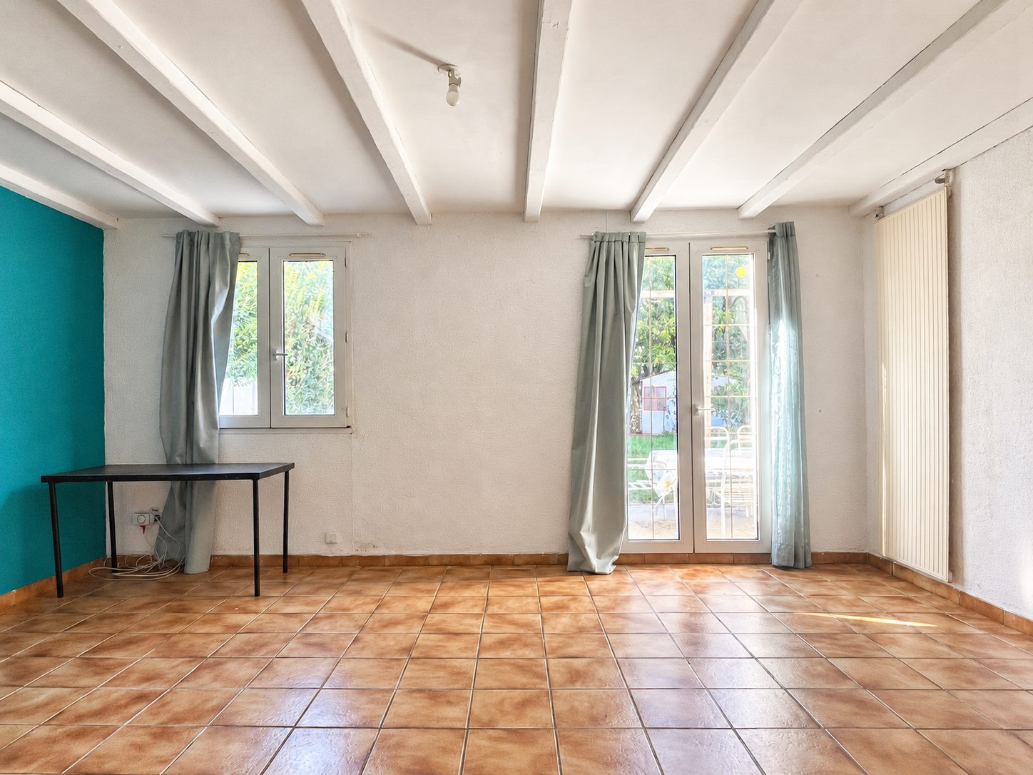 Mitoyenne 1 côté à vendre à Sedan, 84 m²