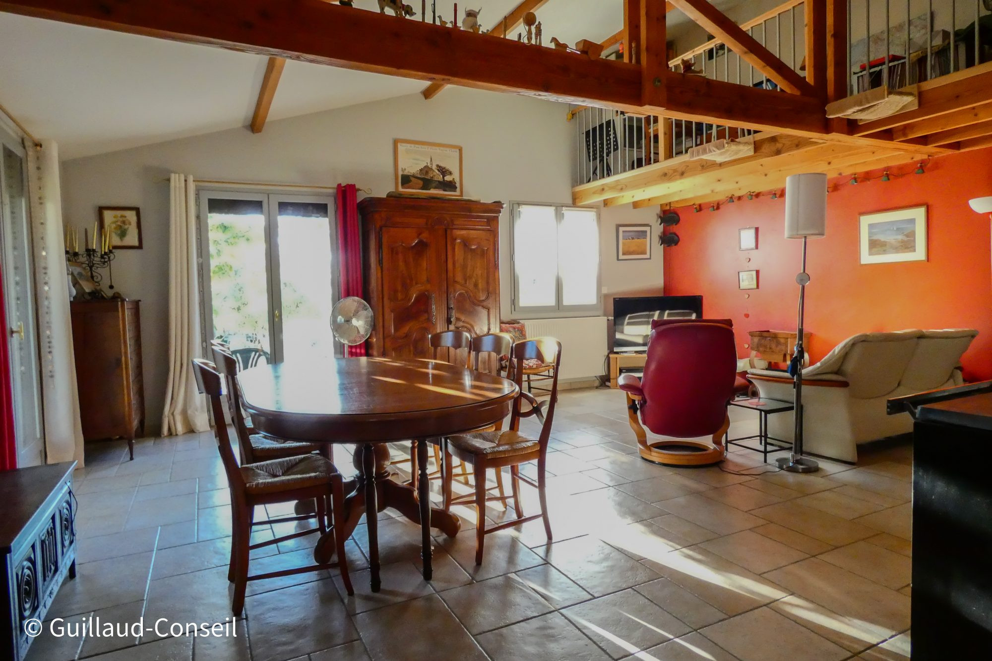 Maison à vendre à Reyrieux, 163 m²