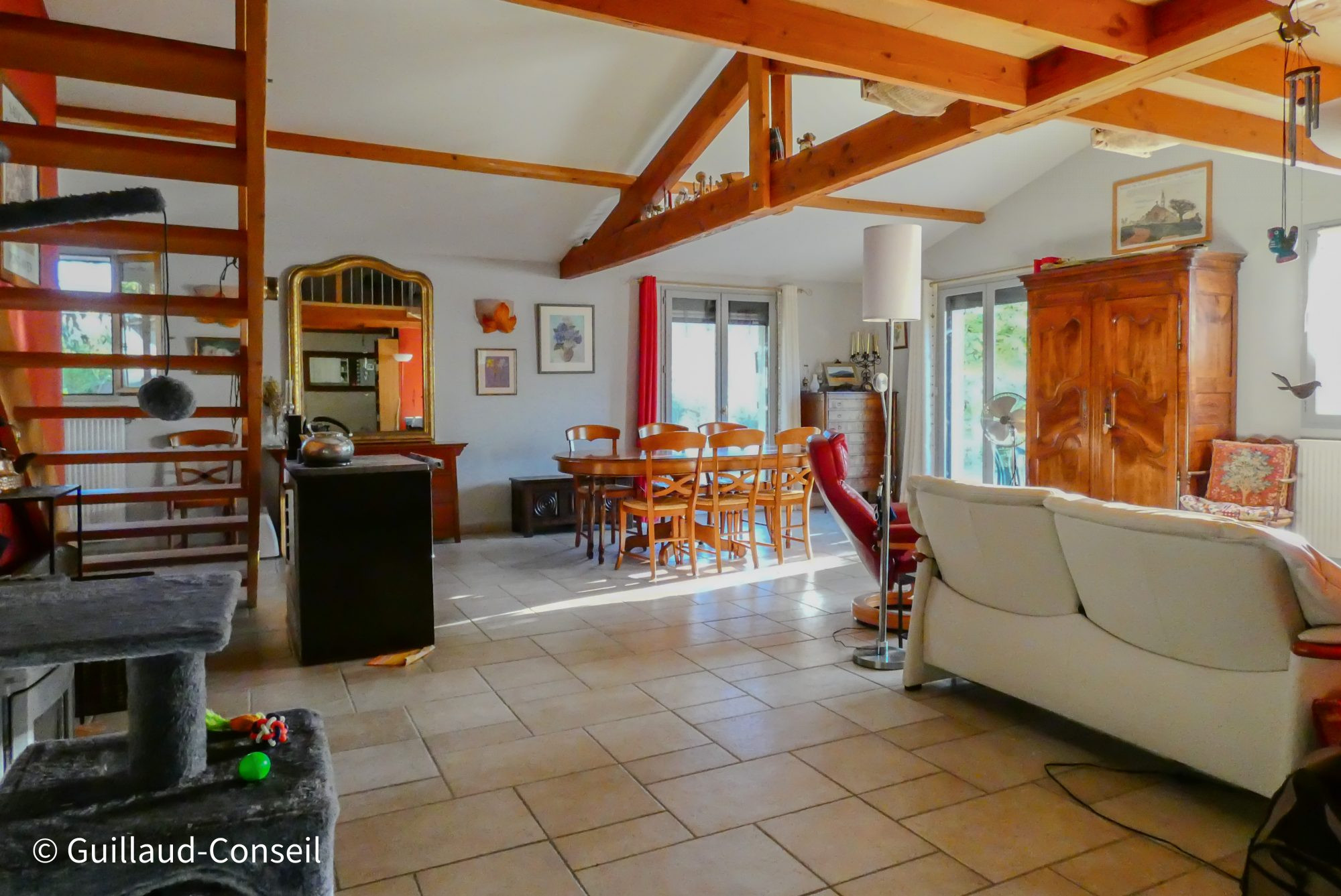 Maison à vendre à Reyrieux, 163 m²