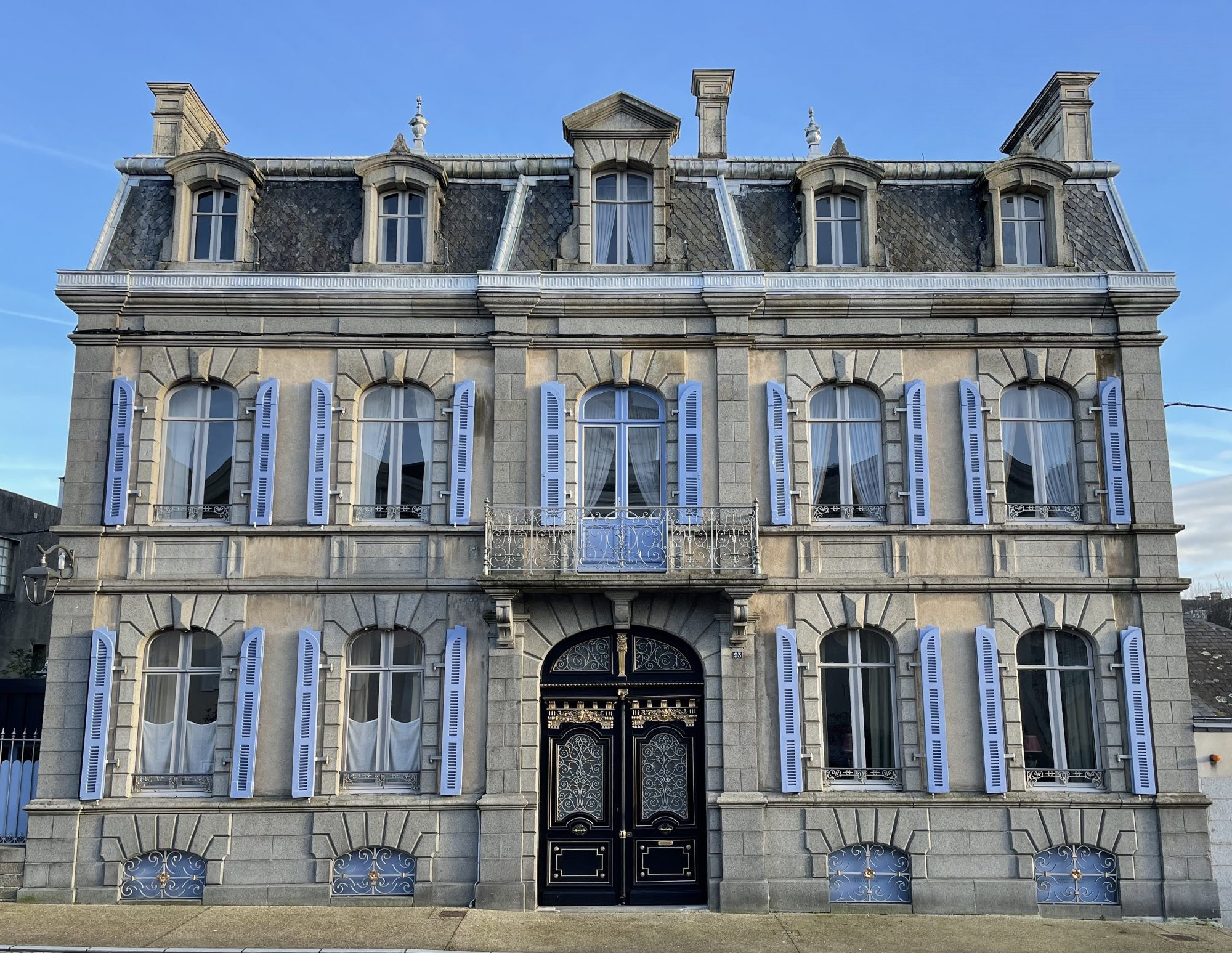 Maison à vendre à Mayenne, 427 m²