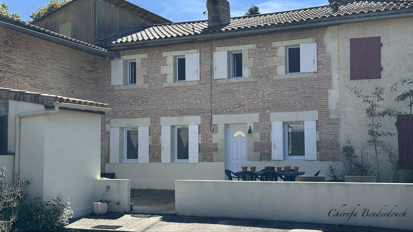 Maison for sale in Les Peintures, 100 m²