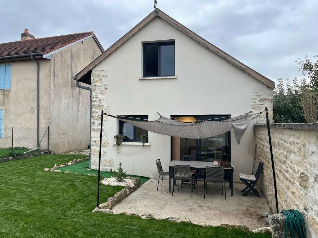 Maison à vendre à Magny-Saint-Médard, 40 m²
