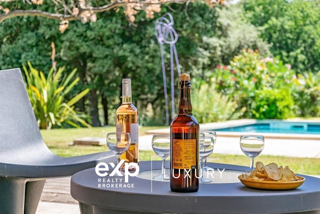 Maison à vendre à Peyrolles-en-Provence, 201 m²