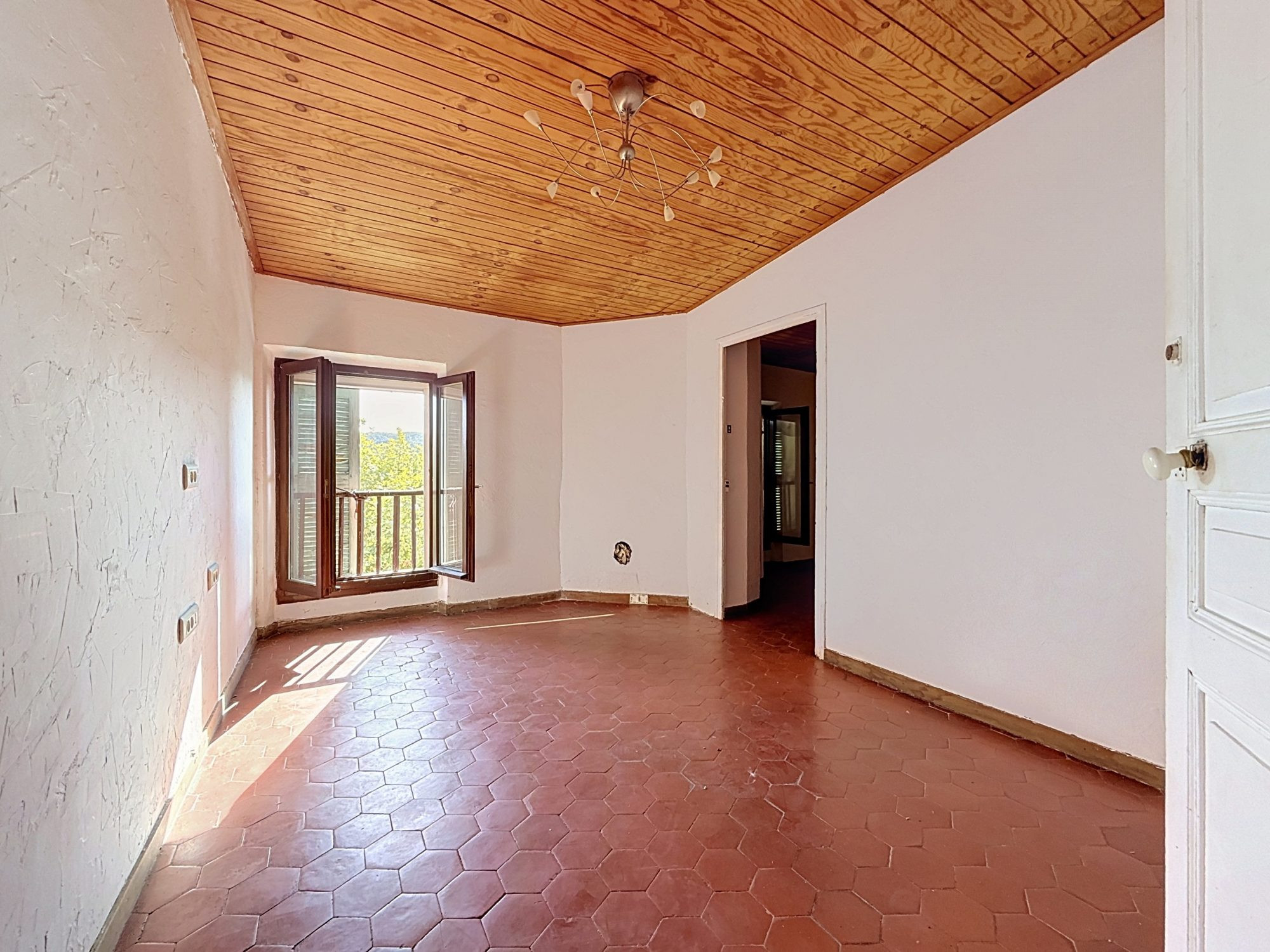 Maison à vendre à Bagnols-en-Forêt, 70 m²
