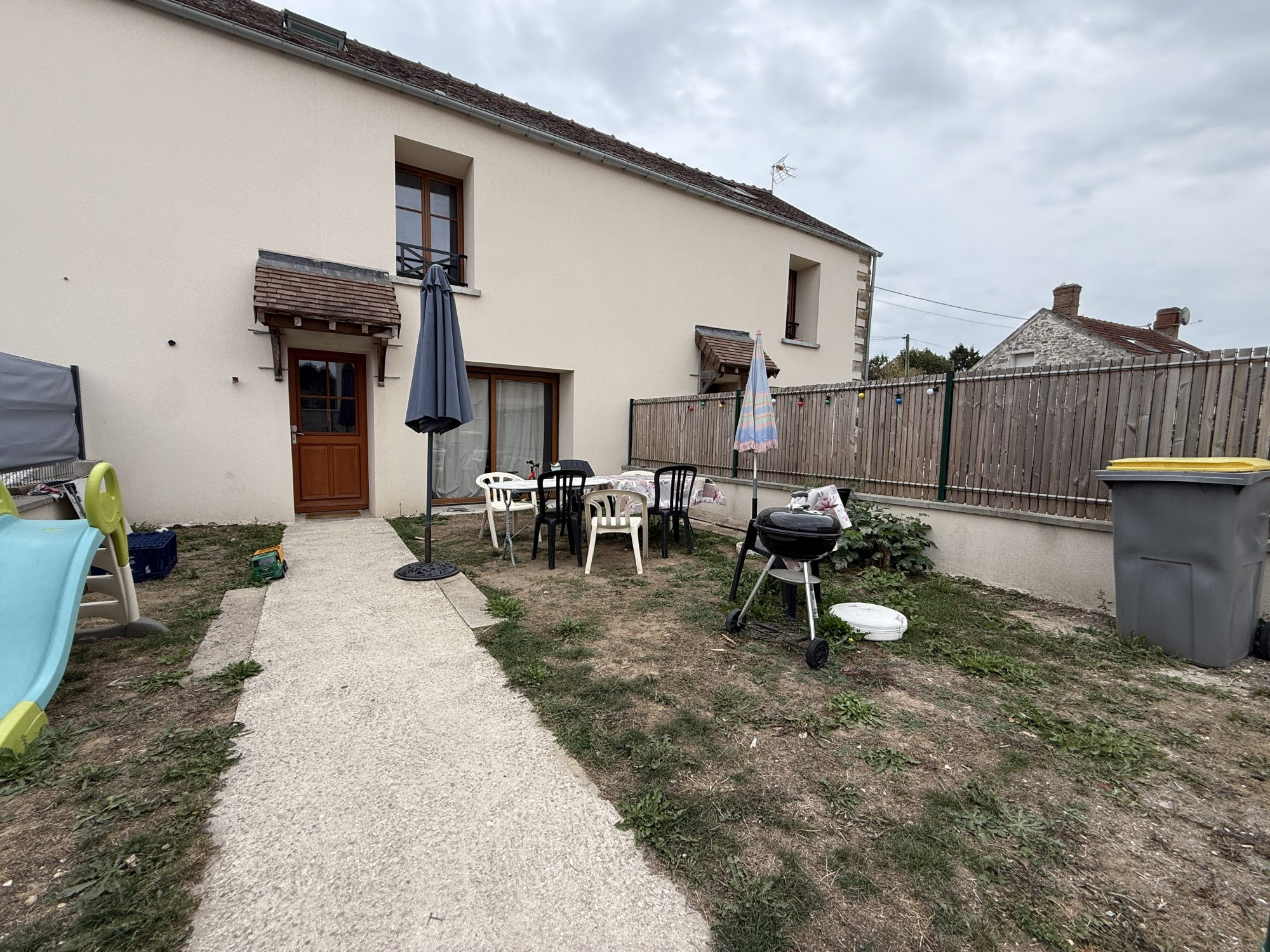 Maison à vendre à Ville-Saint-Jacques, 68 m²