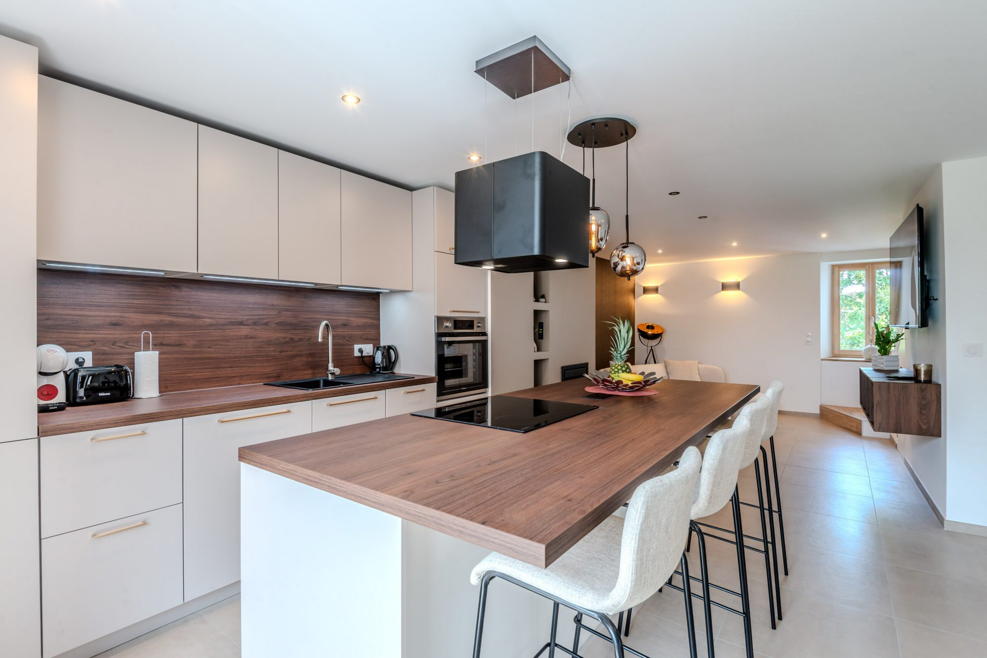 Mitoyenne 1 côté à vendre à Évian-les-Bains, 98 m²
