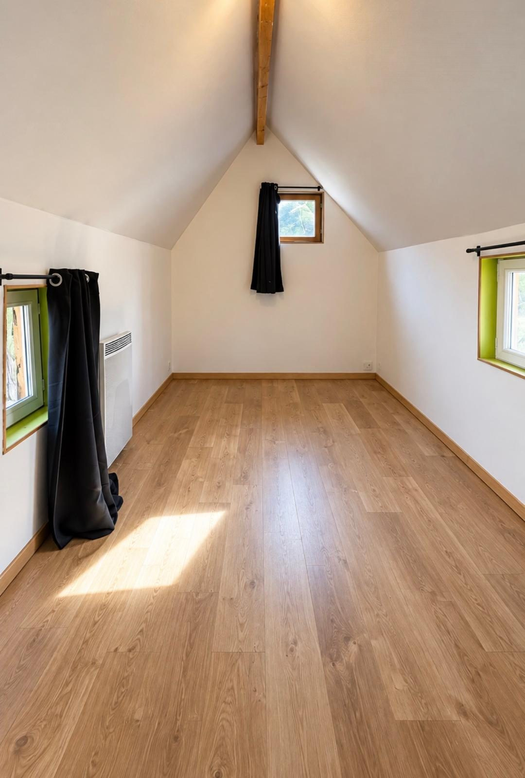 House for sale in Sens, 78 m²