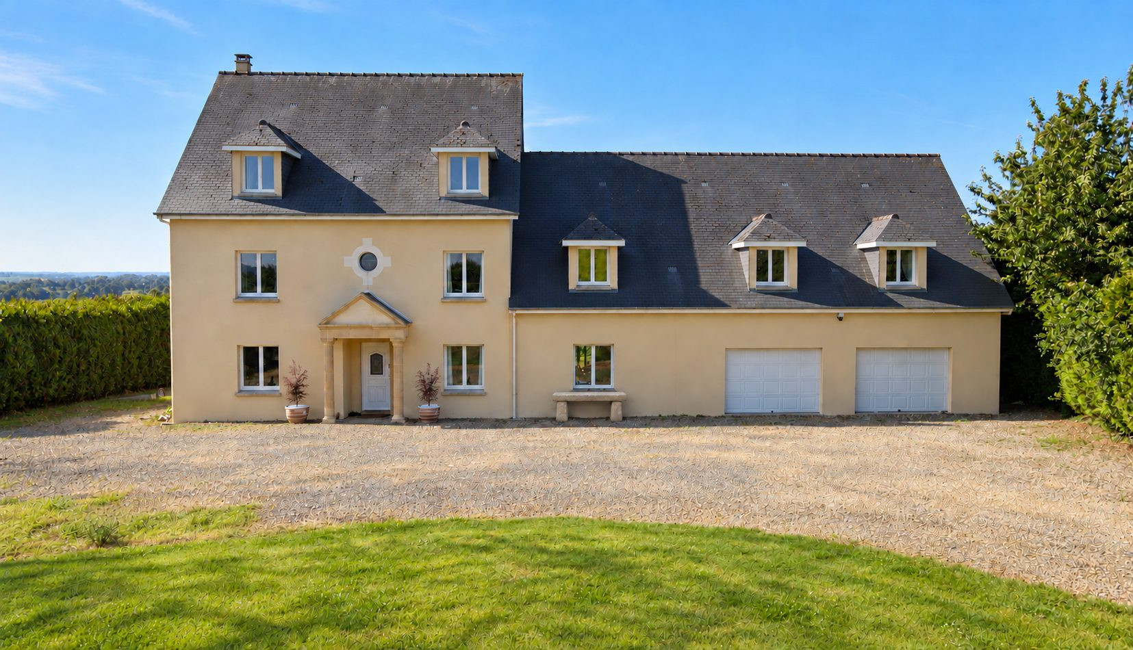House for sale in Juvigny Val d'Andaine, 433 m²
