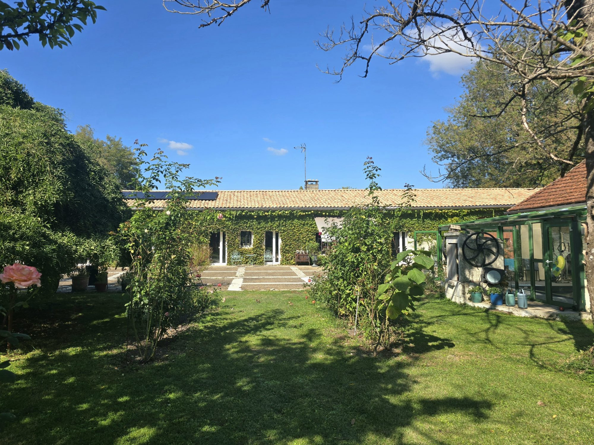 House for sale in Saint-Paul-Lizonne, 175 m²