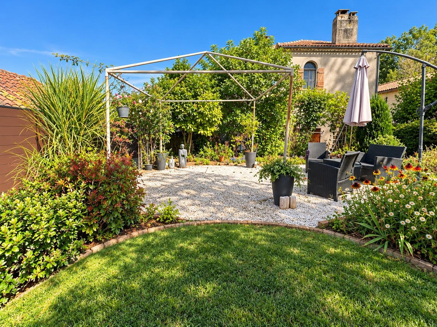 Maison à vendre à Bussière-Badil, 100 m²