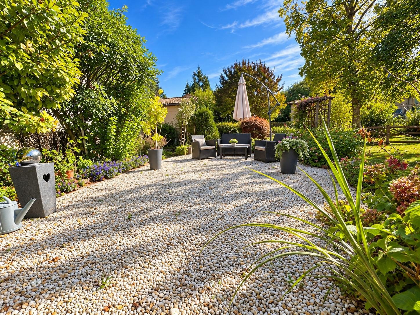 Maison à vendre à Bussière-Badil, 100 m²