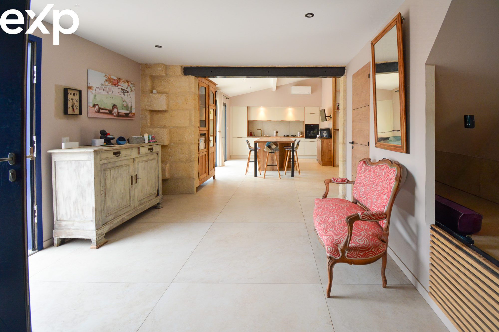 House for sale in Saint-Denis-de-Pile, 207 m²