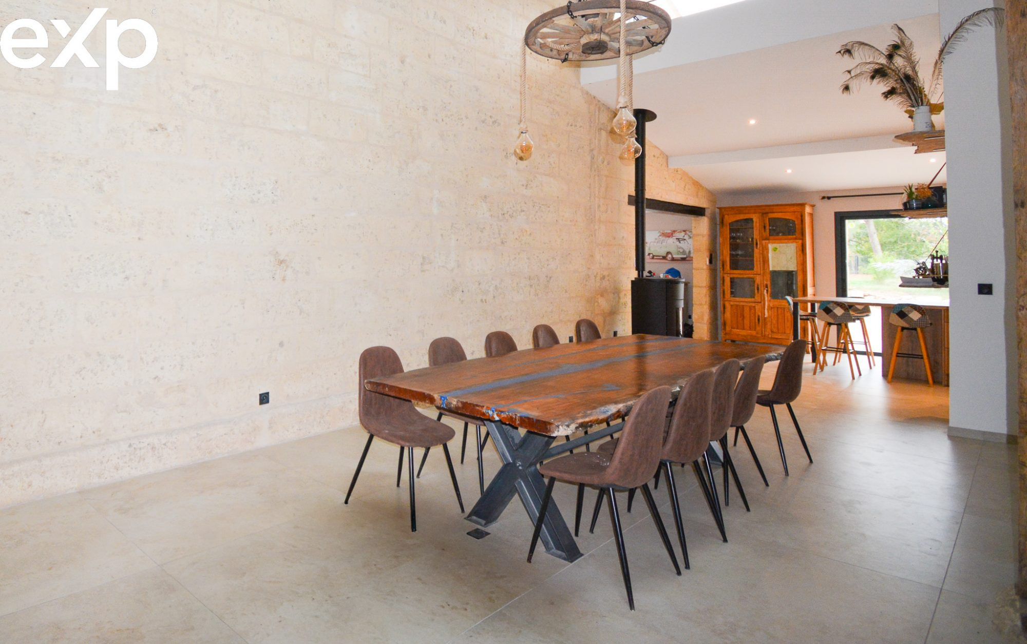 House for sale in Saint-Denis-de-Pile, 207 m²