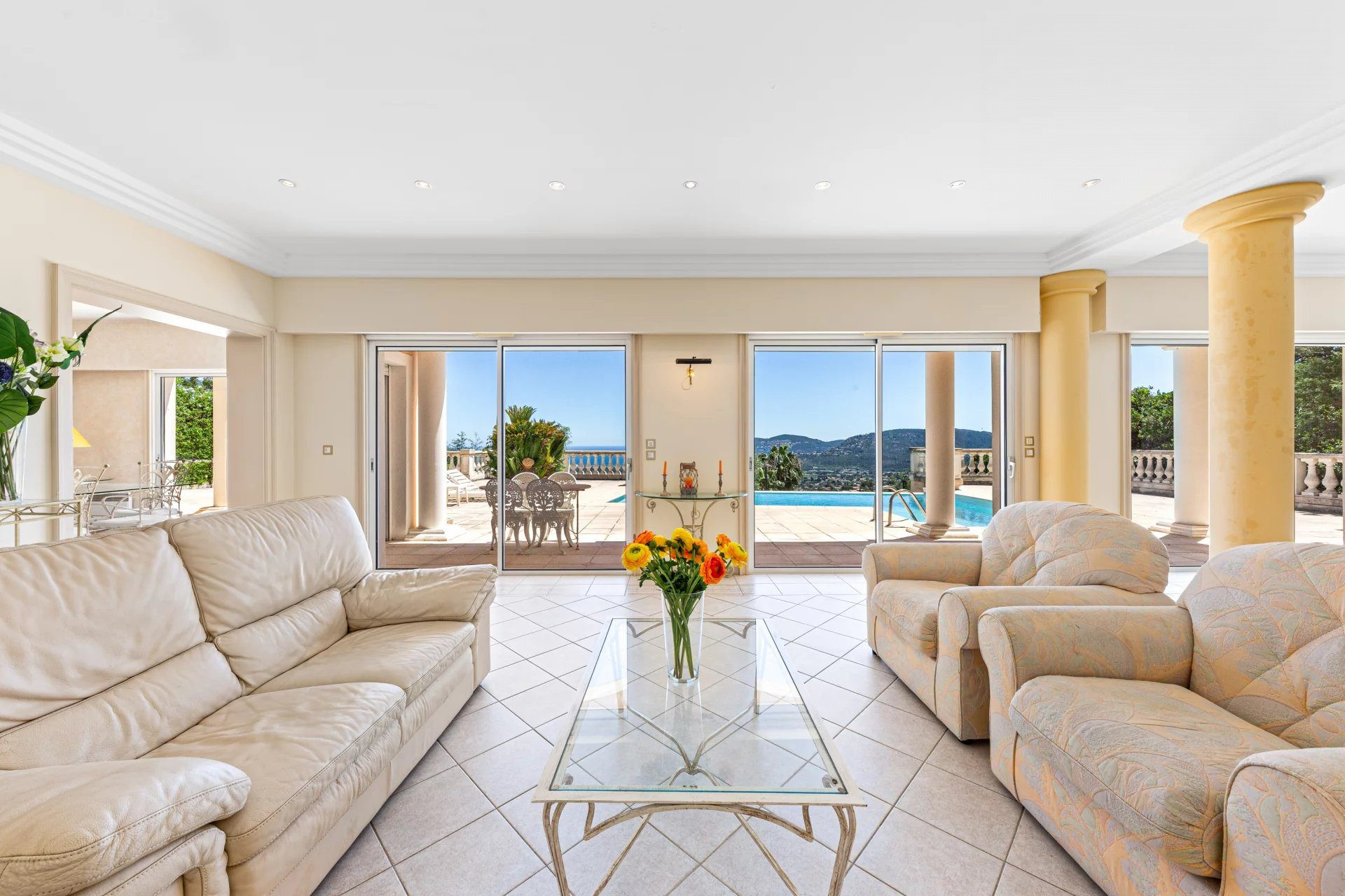 Maison à vendre à Mandelieu-la-Napoule, 285 m²