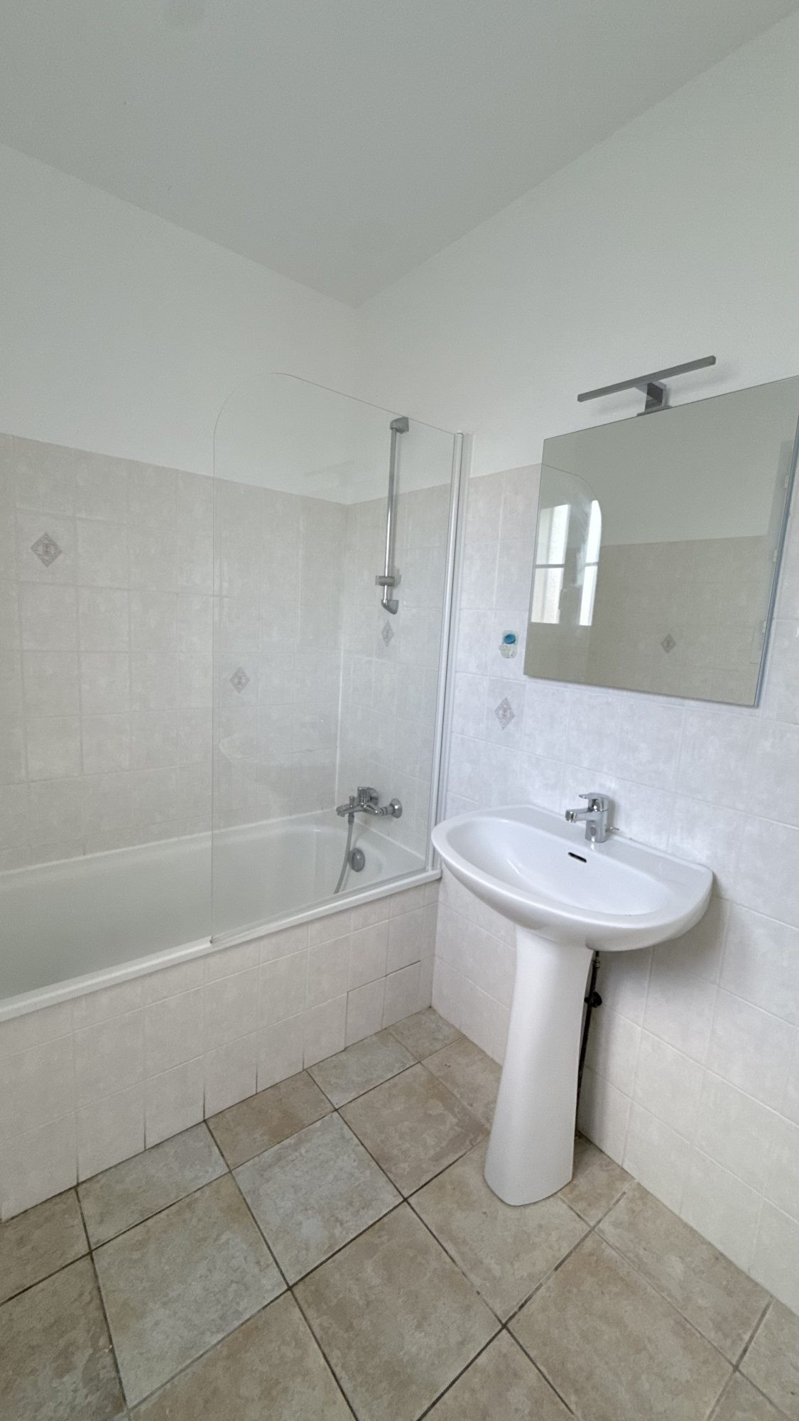 House for sale in Clavette, 47 m²