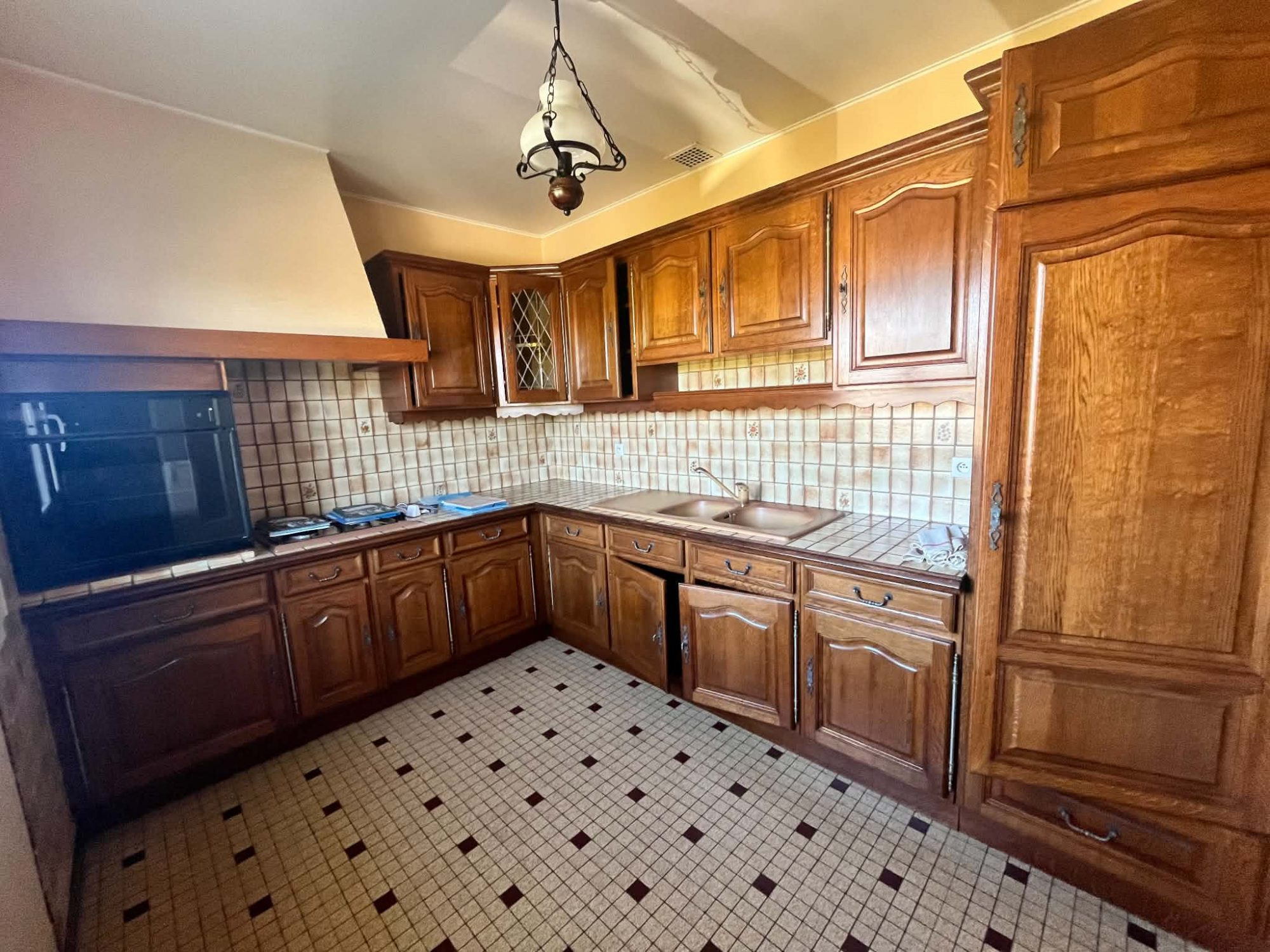 House for sale in Clamecy, 89 m²