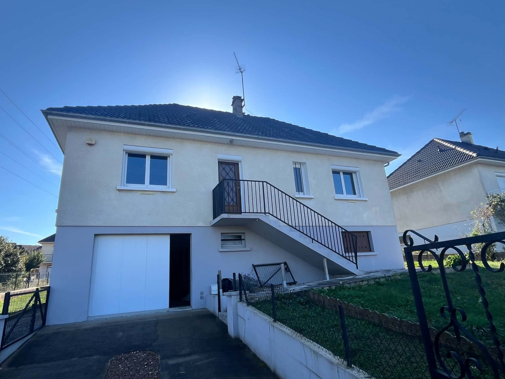House for sale in Clamecy, 89 m²