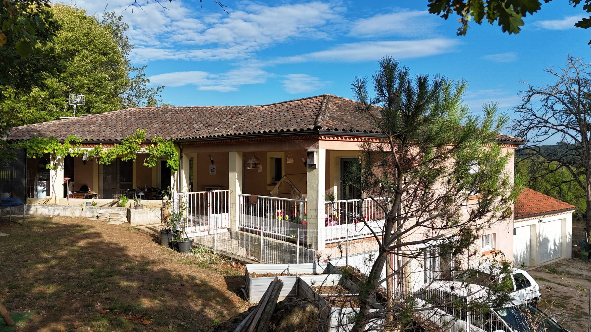 House for sale in Boissières, 197 m²