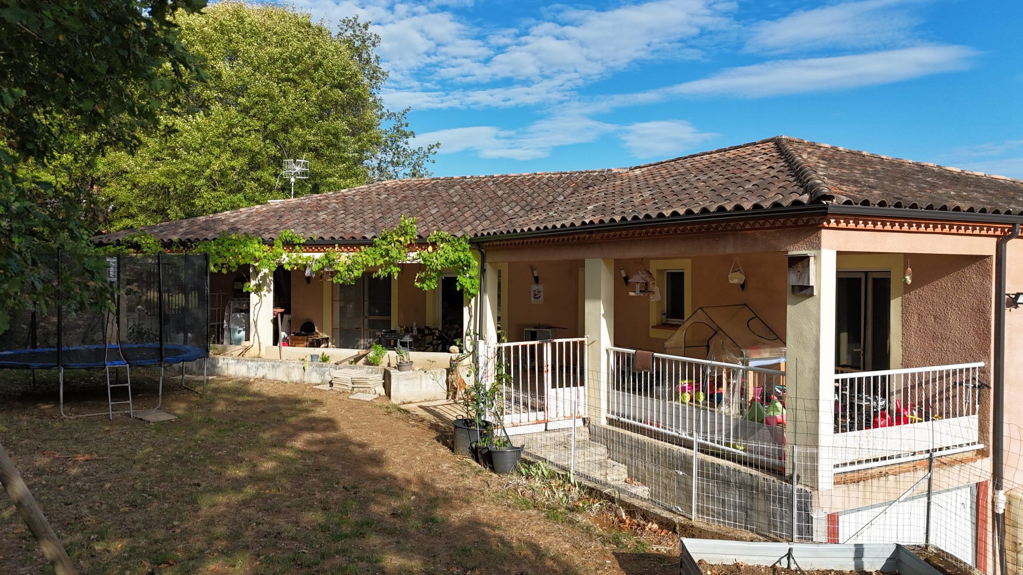 House for sale in Boissières, 197 m²