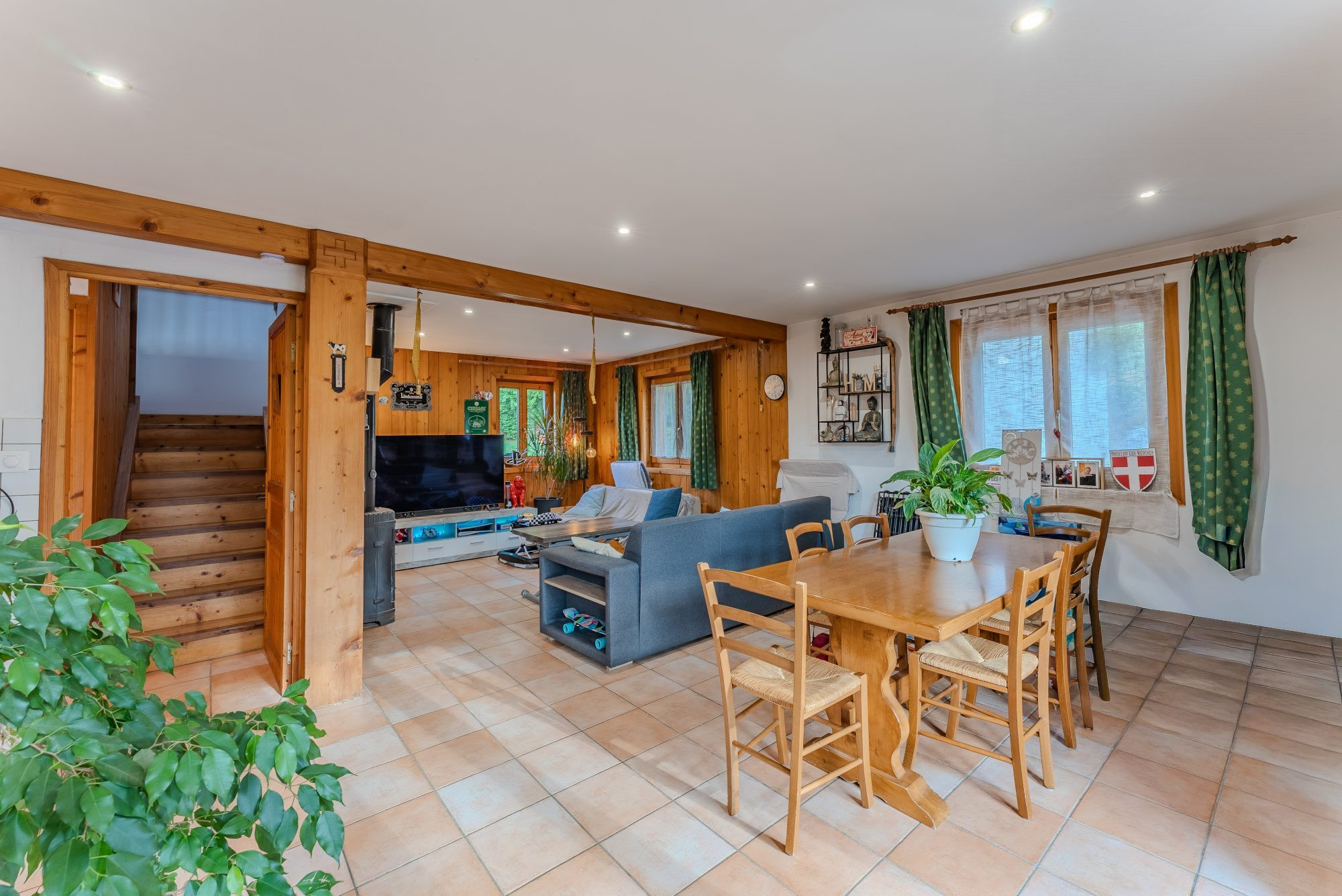 Maison à vendre à Thollon-les-Mémises,, 82 m²