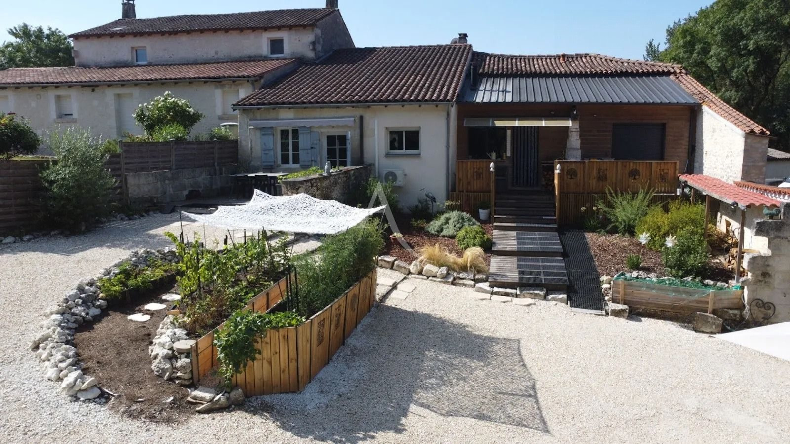 House for sale in Courcoury, 184 m²