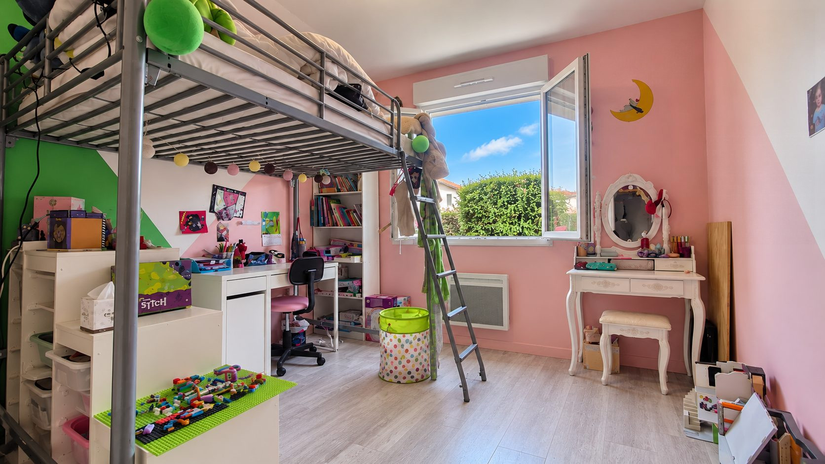House for sale in Labruyère, 114 m²