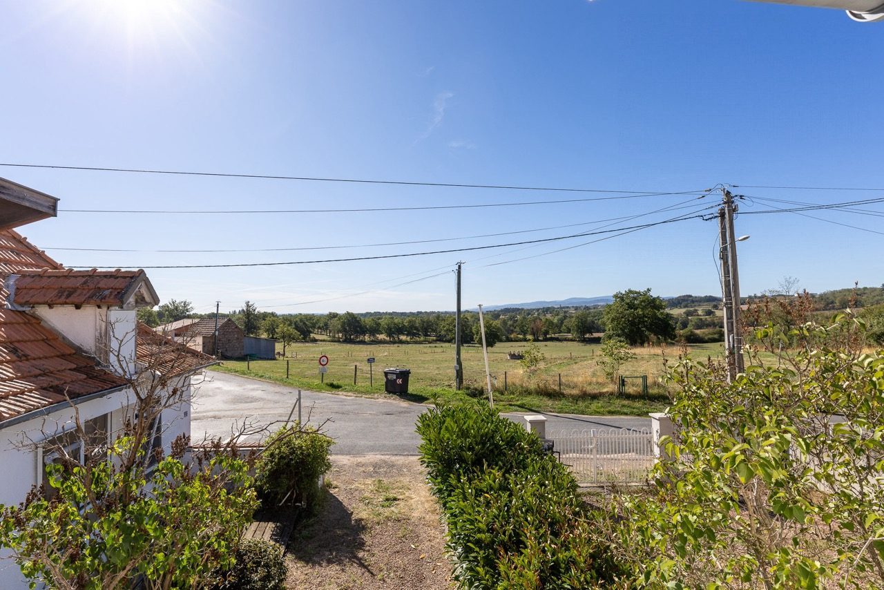 Mitoyenne 1 côté à vendre à Lenax, 92 m²
