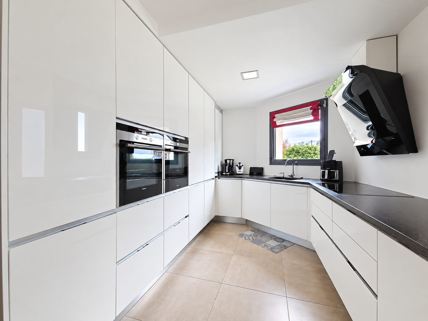 Contemporary for sale in Carquefou, 130 m²
