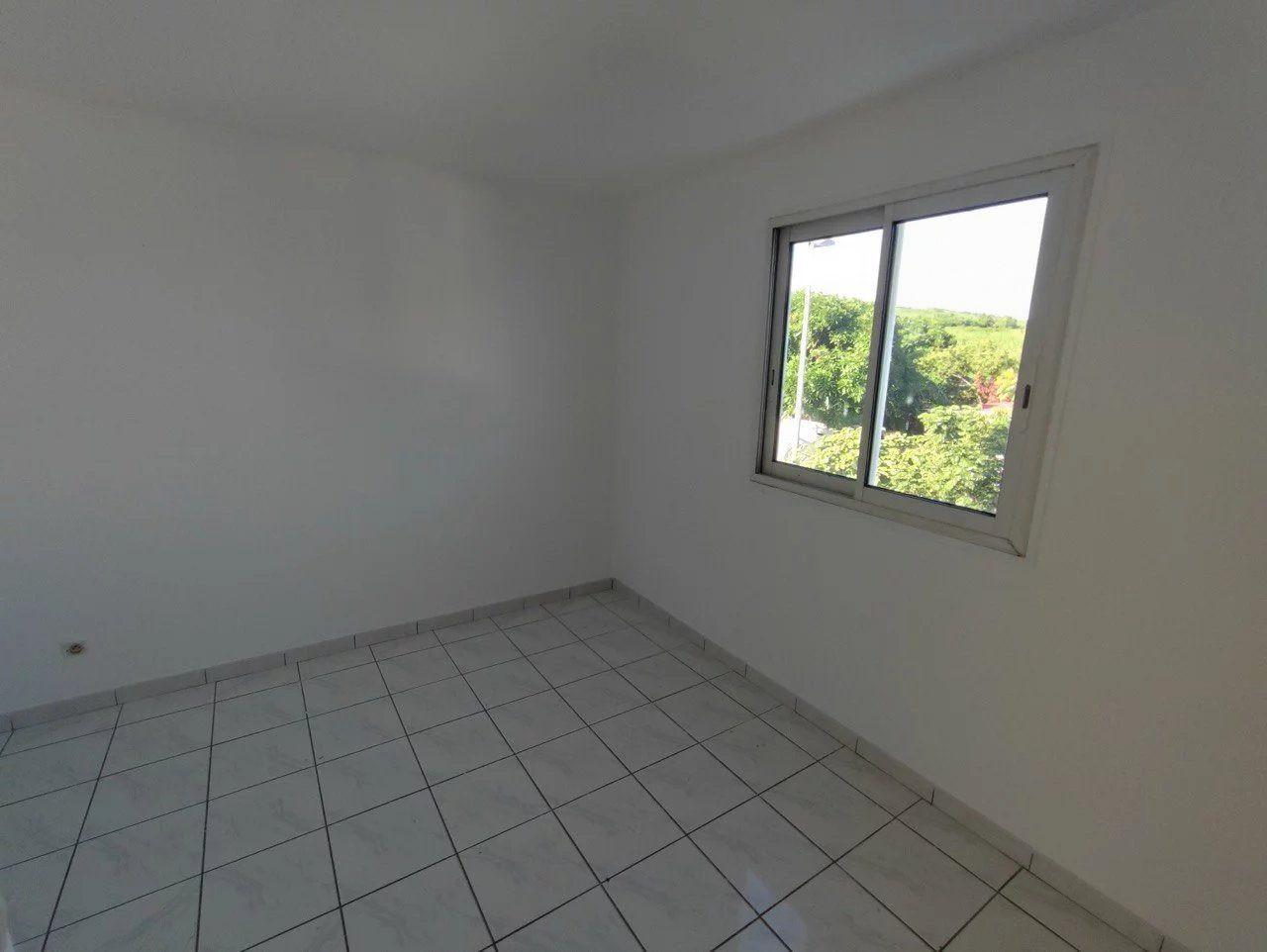 À Vendre – Maison 3 pièces à Saint-Pierre