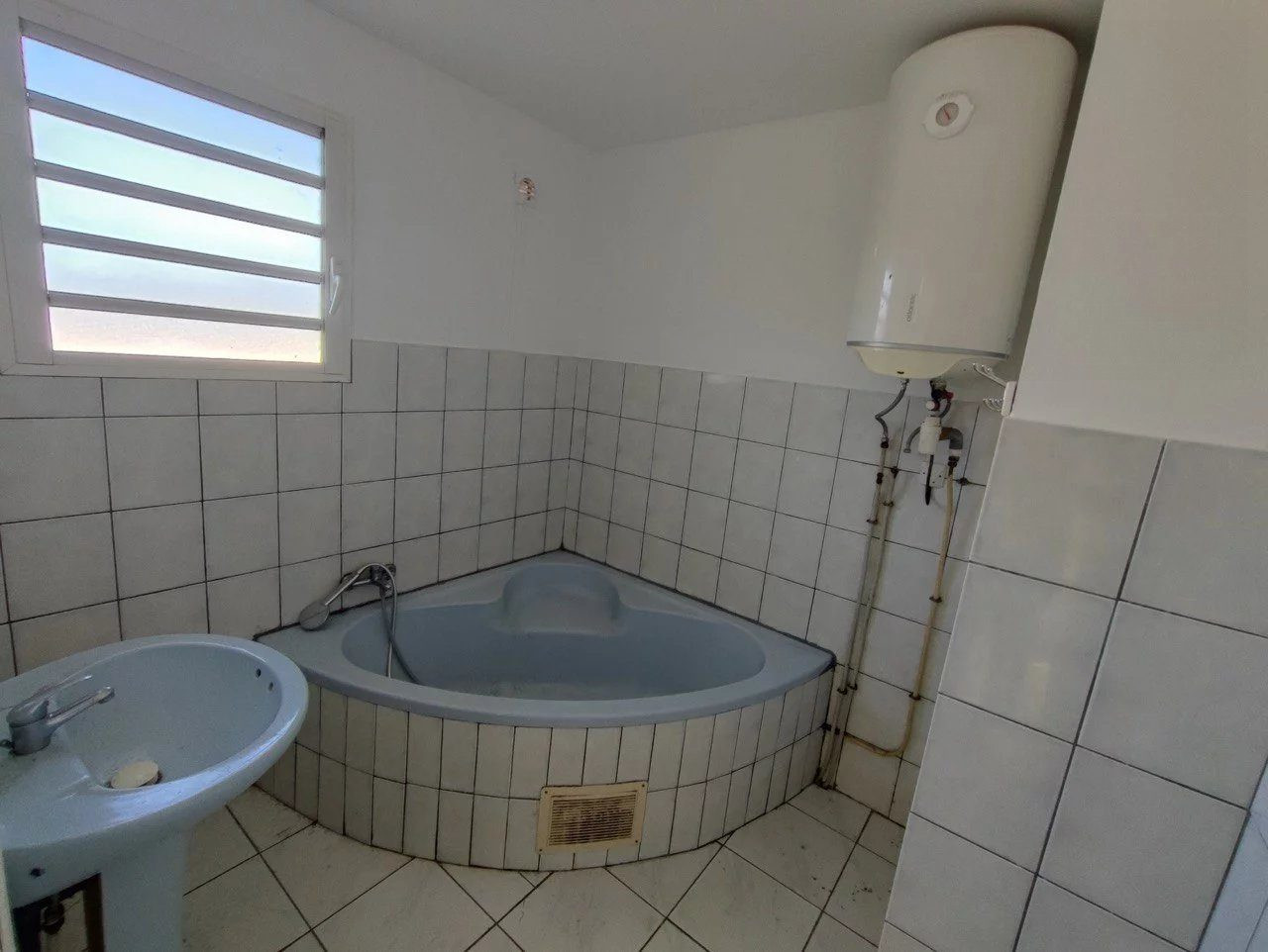 À Vendre – Maison 3 pièces à Saint-Pierre