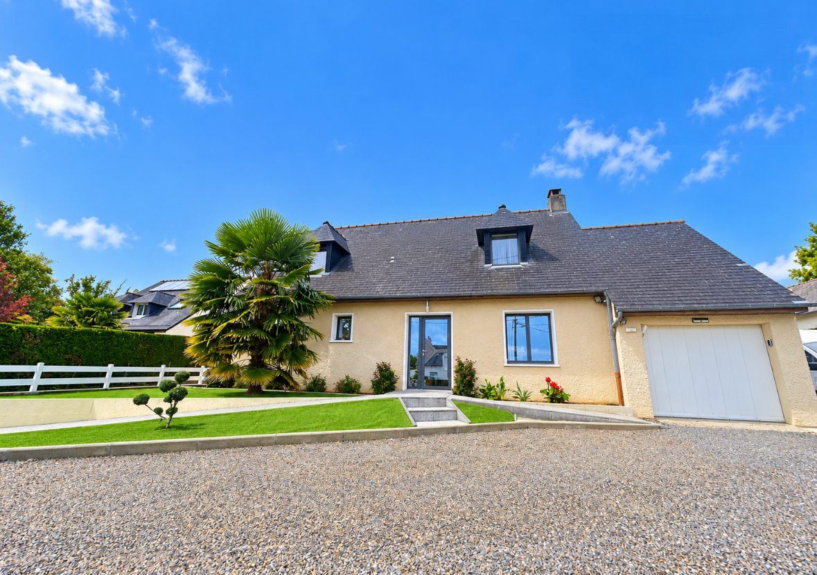 House for sale in La Chapelle-des-Fougeretz, 136 m²