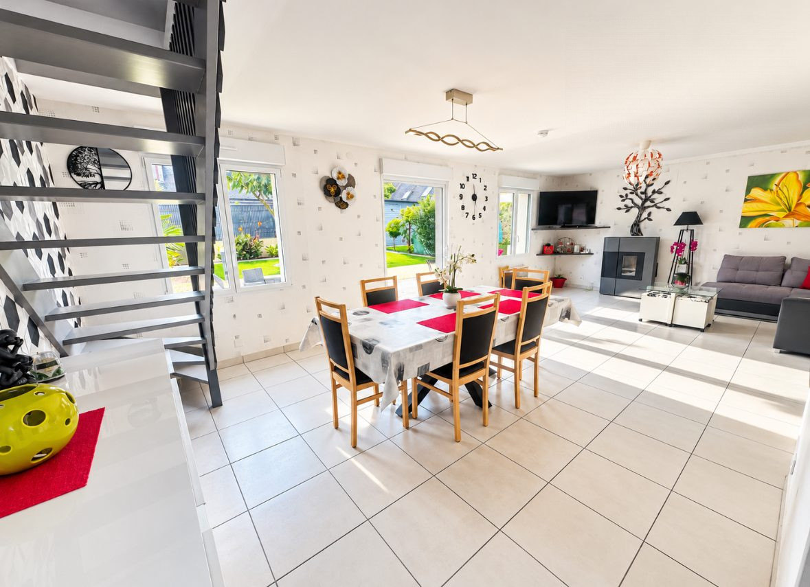 House for sale in La Chapelle-des-Fougeretz, 136 m²