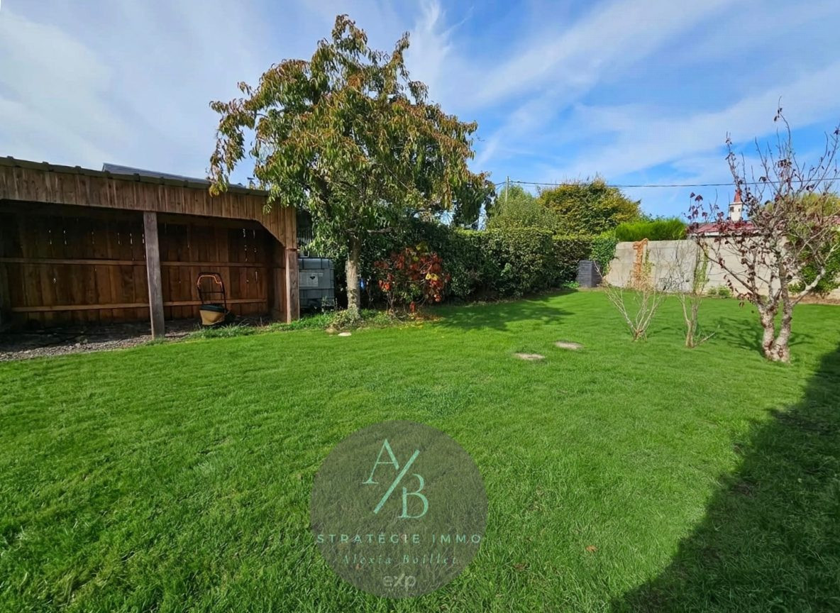 Period for sale in Gournay-en-Bray, 60 m²