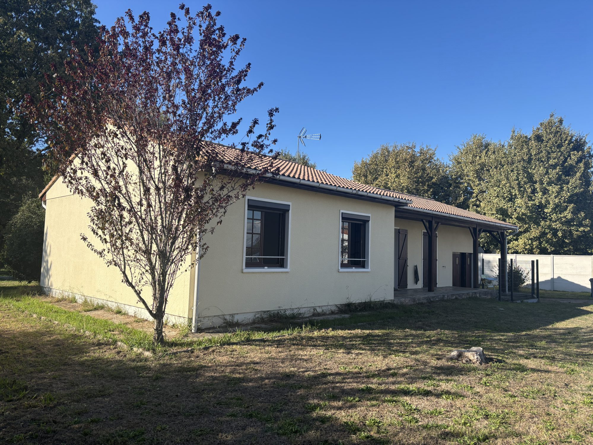 Maison 3 chambres à rénover à Gujan-Mestras proche des commerces