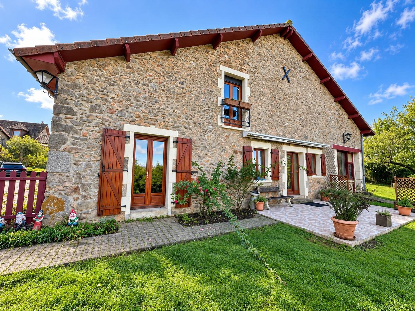 Maison à vendre à Busserolles, 110 m²
