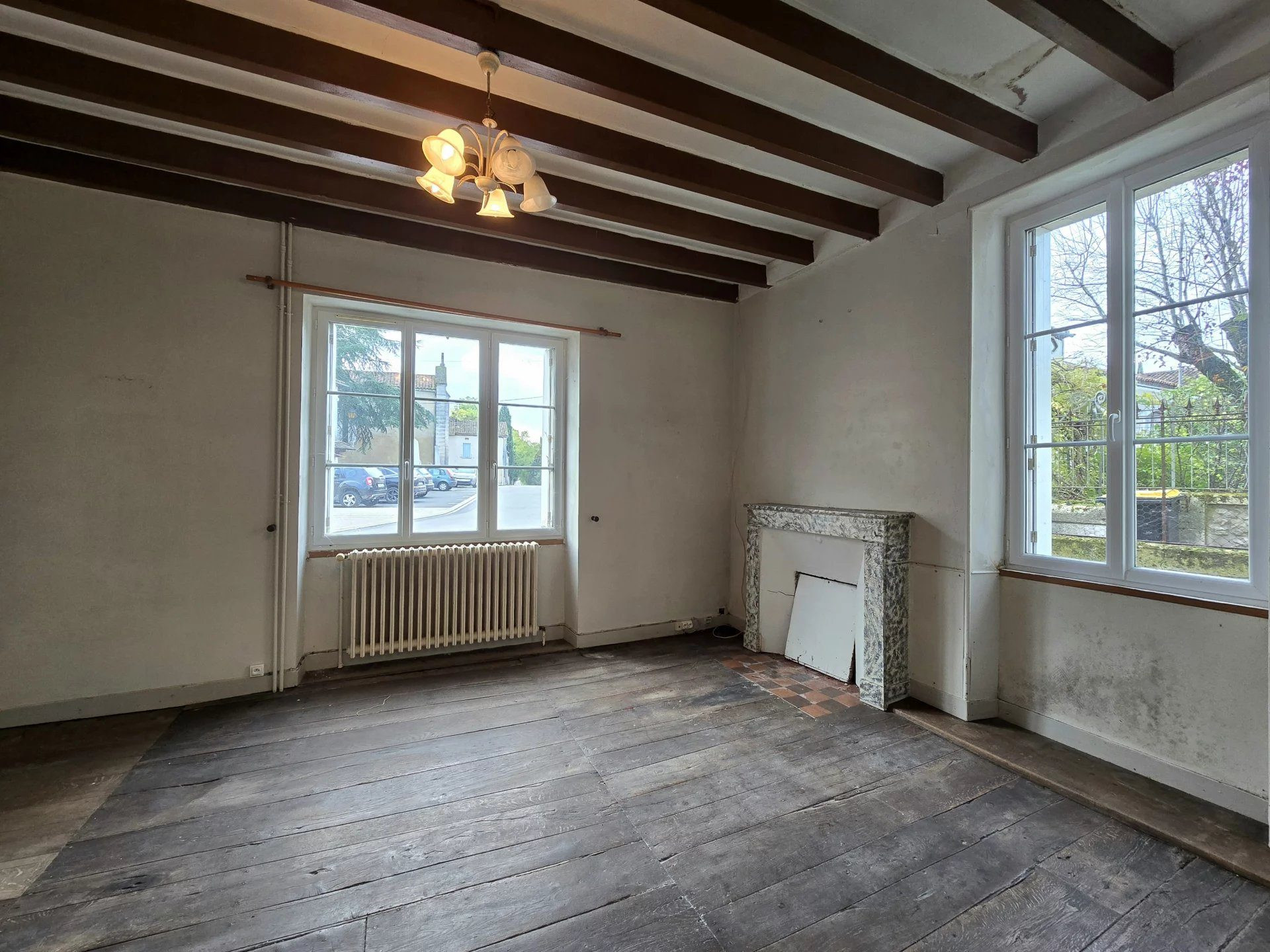 House in the Heart of Palluaud Village 2
