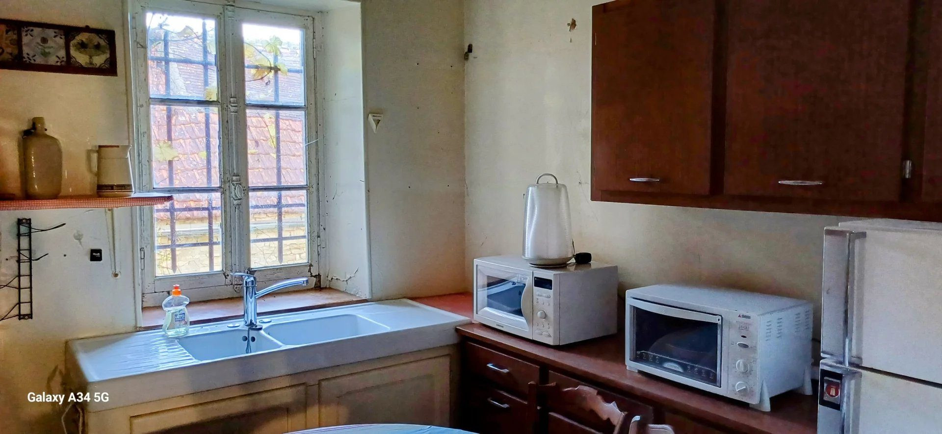 Village house to renovate 82 m2 living space 2