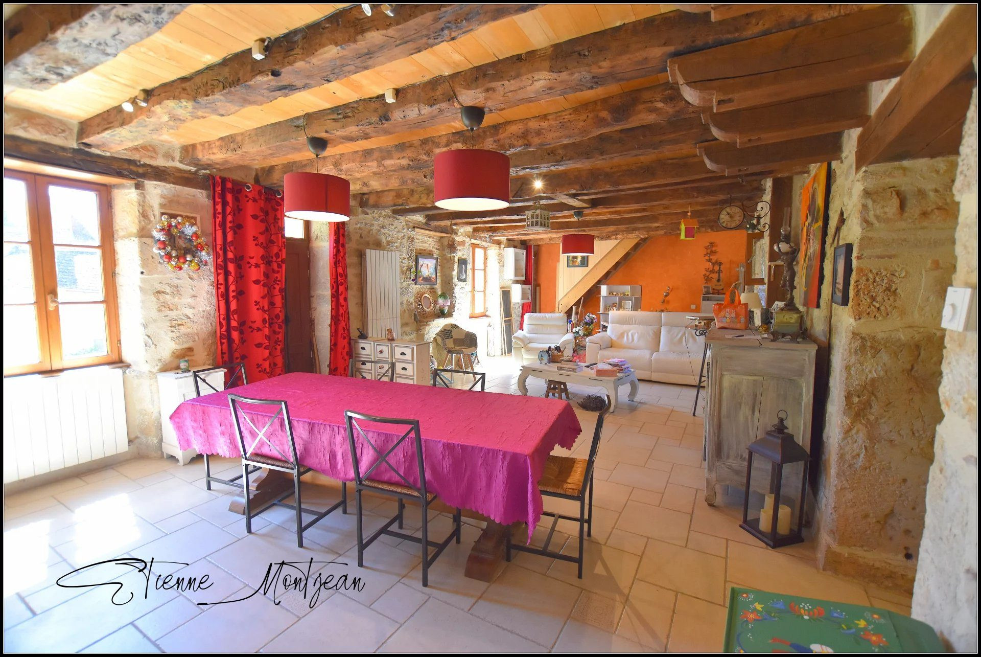 Ensemble immobilier, maison, gîte, annexe, jardin