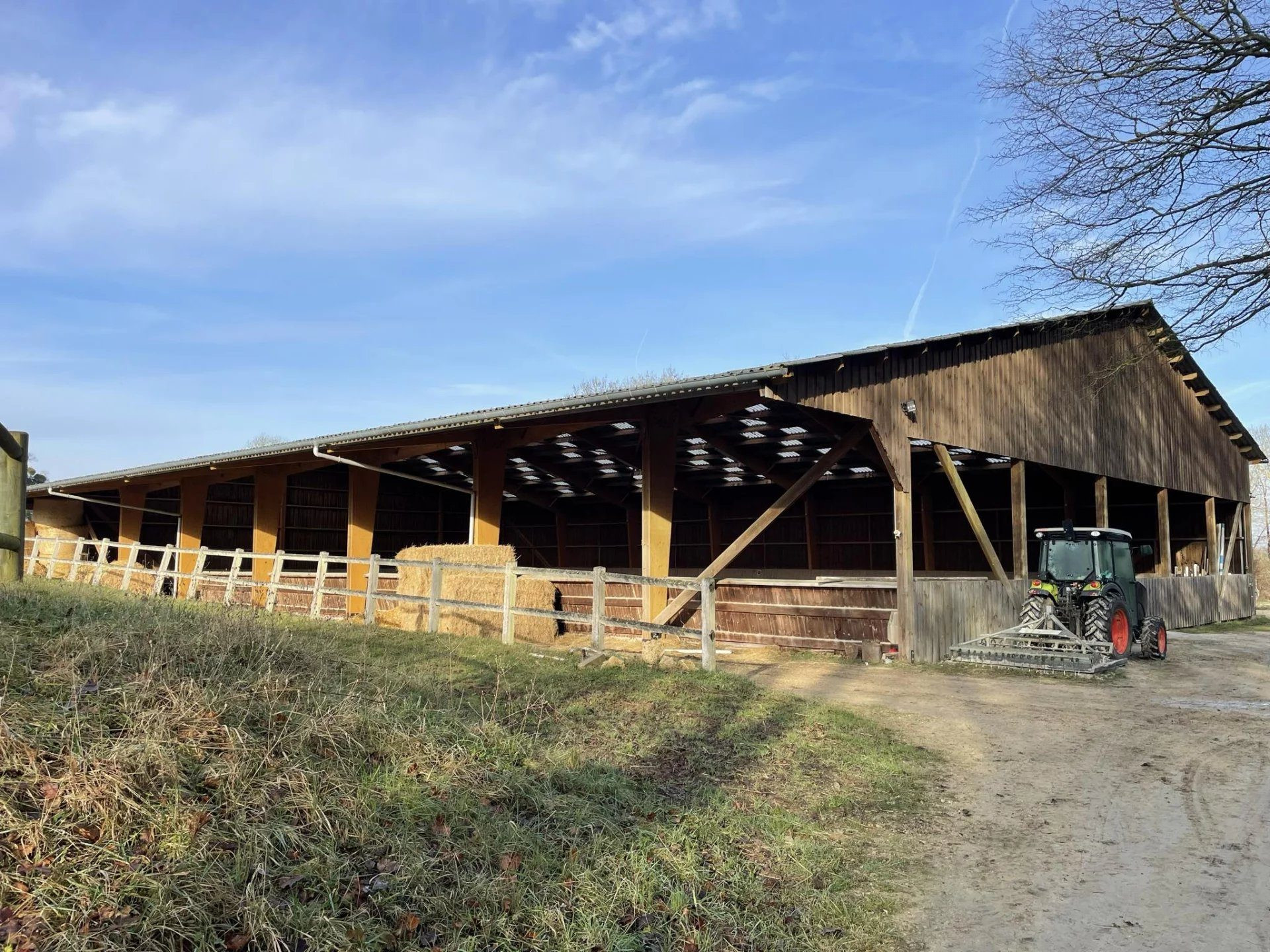 Maison à vendre à Pontoise, 395 m²