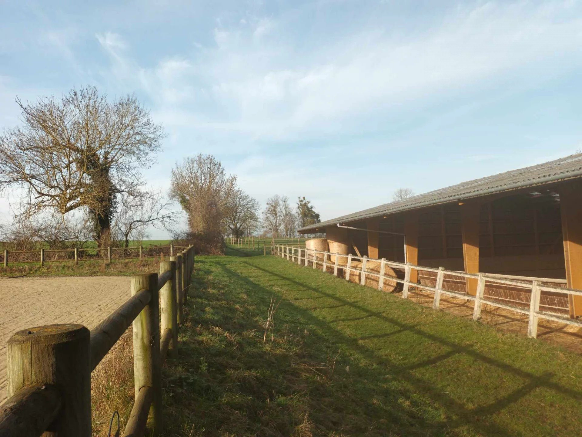 Maison à vendre à Pontoise, 395 m²
