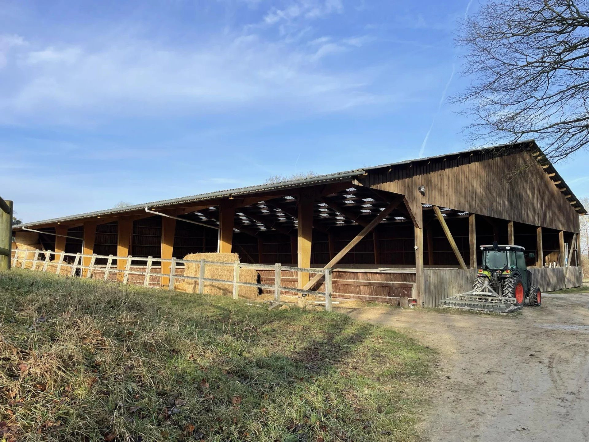 Maison à vendre à Pontoise, 395 m²