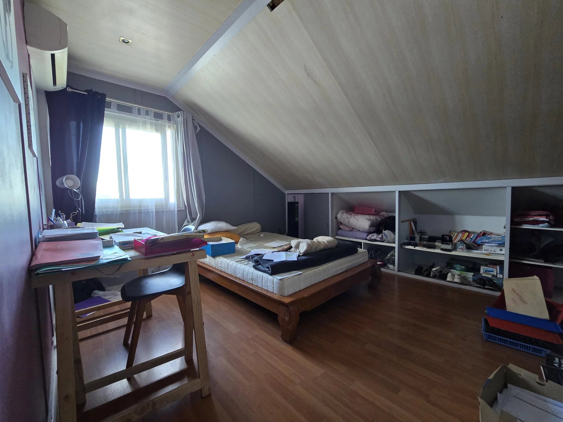 🏡 À VENDRE – Grande maison F7/8 de 200 m² divisée en 3 logements – Trois-Mares, Le Tampon (La Réunion)